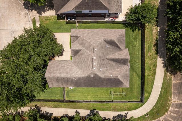 9539 Barretts Glen Court, Houston, TX 77065