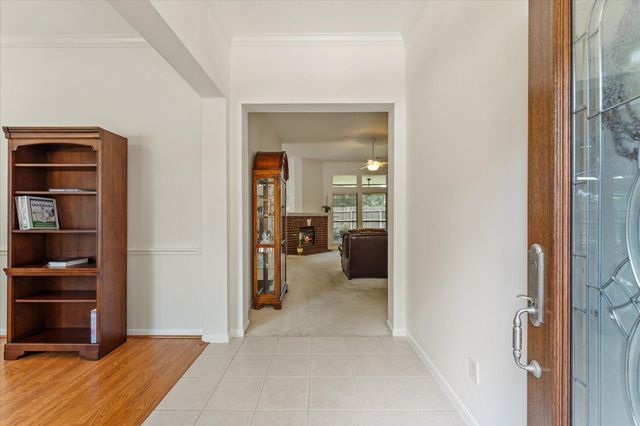 9539 Barretts Glen Court, Houston, TX 77065