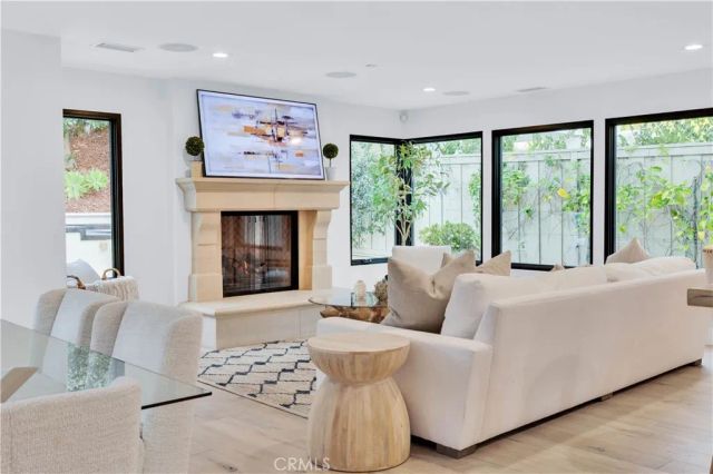 1807 Newport Hills Dr East, Newport Beach, CA 92660
