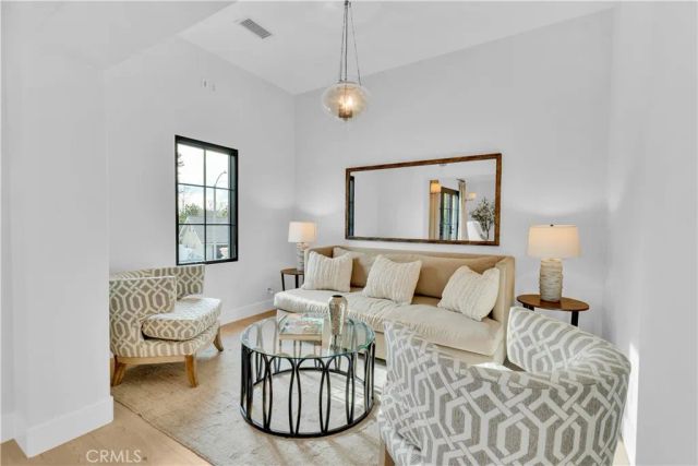 1807 Newport Hills Dr East, Newport Beach, CA 92660