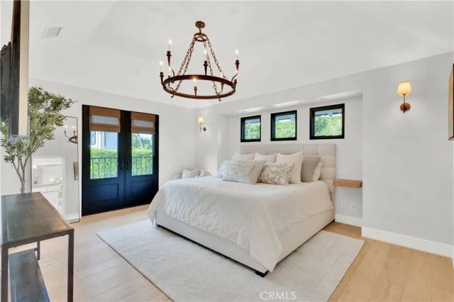 1807 Newport Hills Dr East, Newport Beach, CA 92660