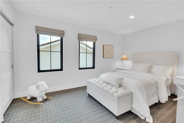 1807 Newport Hills Dr East, Newport Beach, CA 92660