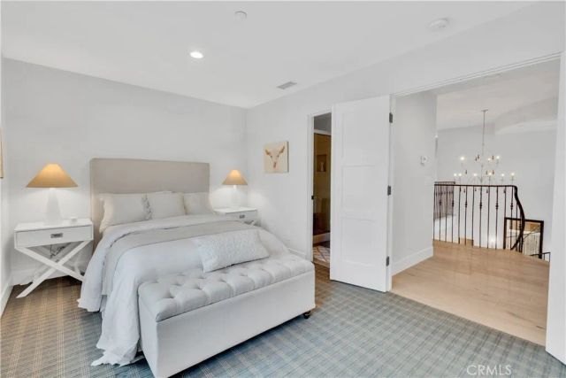 1807 Newport Hills Dr East, Newport Beach, CA 92660