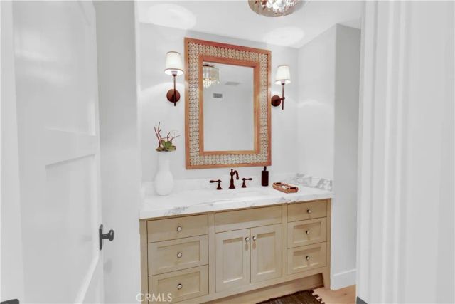 1807 Newport Hills Dr East, Newport Beach, CA 92660