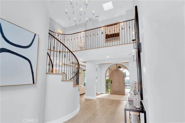 1807 Newport Hills Dr East, Newport Beach, CA 92660