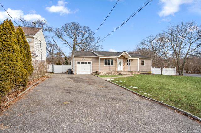 6 Edward Court, Lake Ronkonkoma, NY 11779