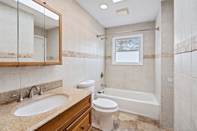 6 Edward Court, Lake Ronkonkoma, NY 11779