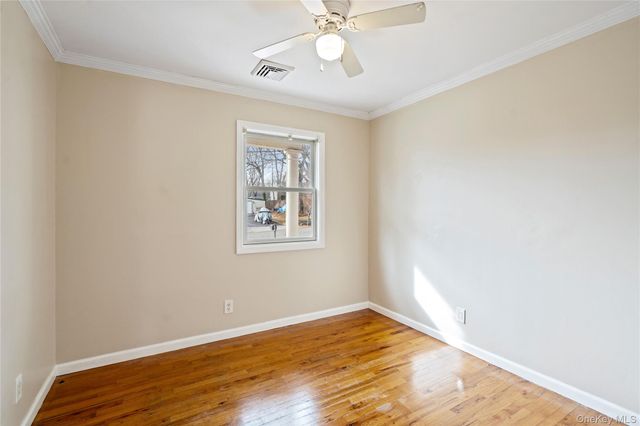 6 Edward Court, Lake Ronkonkoma, NY 11779