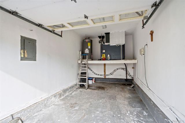 6 Edward Court, Lake Ronkonkoma, NY 11779