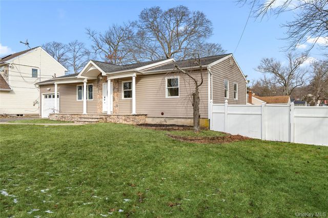 6 Edward Court, Lake Ronkonkoma, NY 11779