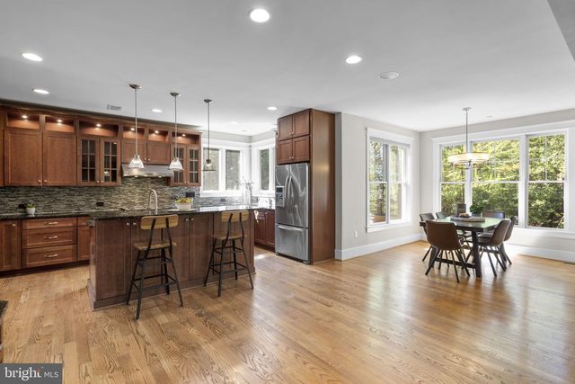 7602 VIRGINIA LN, Falls Church, VA 22043