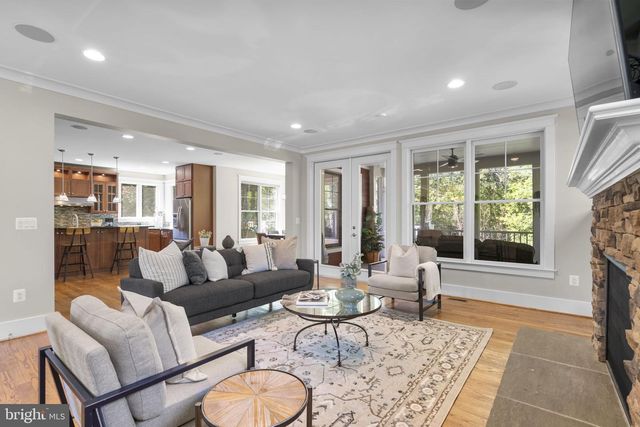 7602 VIRGINIA LN, Falls Church, VA 22043