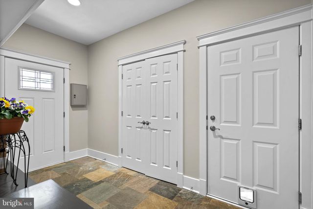 7602 VIRGINIA LN, Falls Church, VA 22043