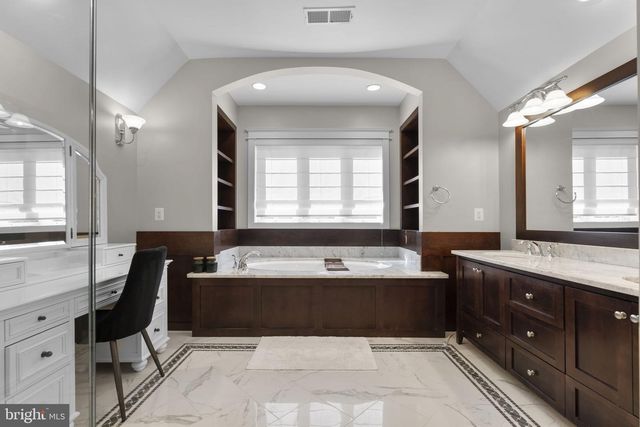 7602 VIRGINIA LN, Falls Church, VA 22043