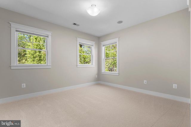 7602 VIRGINIA LN, Falls Church, VA 22043