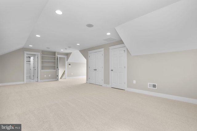 7602 VIRGINIA LN, Falls Church, VA 22043