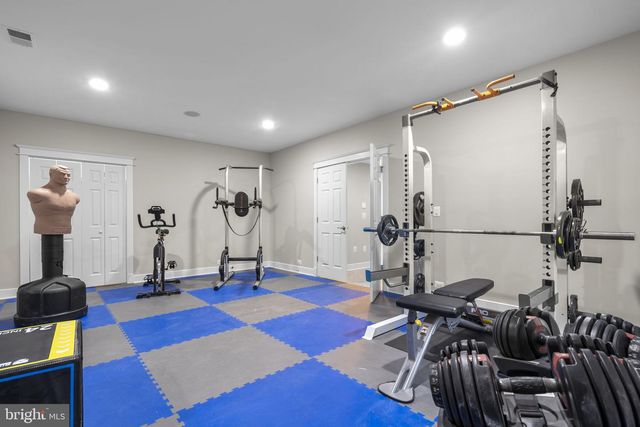 7602 VIRGINIA LN, Falls Church, VA 22043