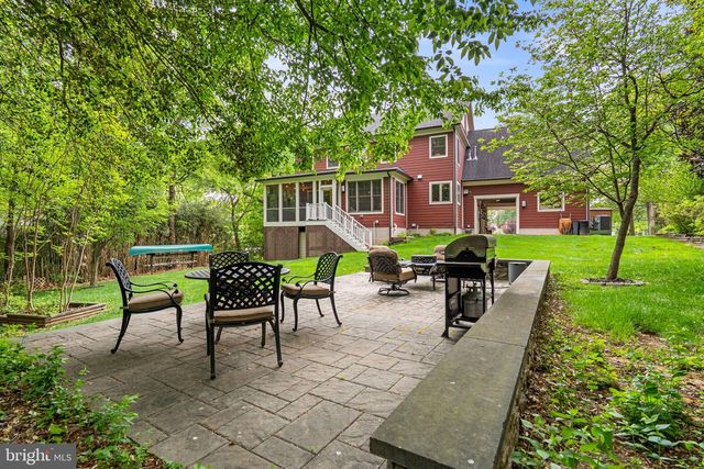 7602 VIRGINIA LN, Falls Church, VA 22043