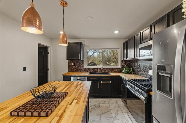 3712 Farrow Avenue, Kansas City, KS 66104