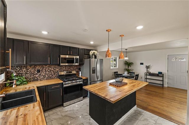 3712 Farrow Avenue, Kansas City, KS 66104