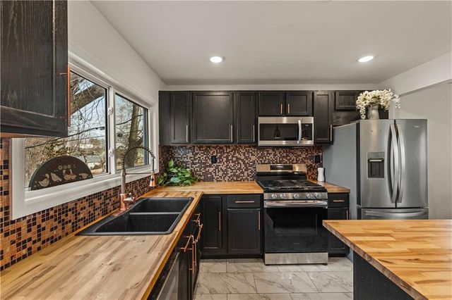 3712 Farrow Avenue, Kansas City, KS 66104