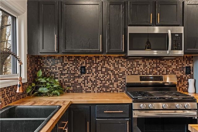 3712 Farrow Avenue, Kansas City, KS 66104