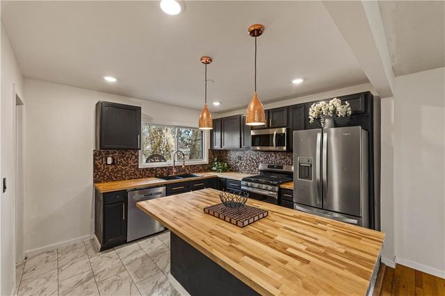 3712 Farrow Avenue, Kansas City, KS 66104