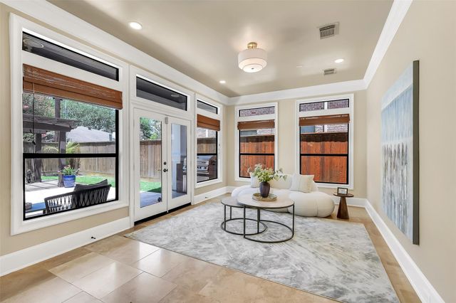 1113 Howard Lane, Bellaire, TX 77401