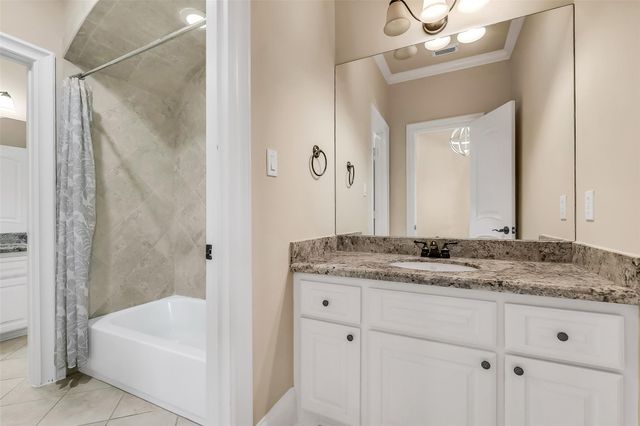 1113 Howard Lane, Bellaire, TX 77401