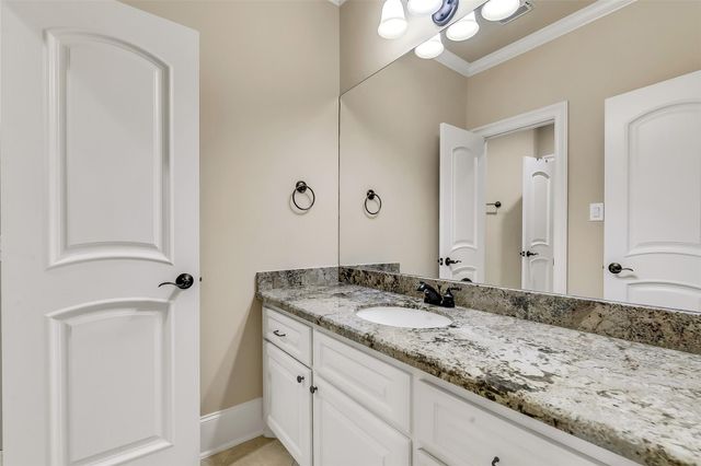 1113 Howard Lane, Bellaire, TX 77401