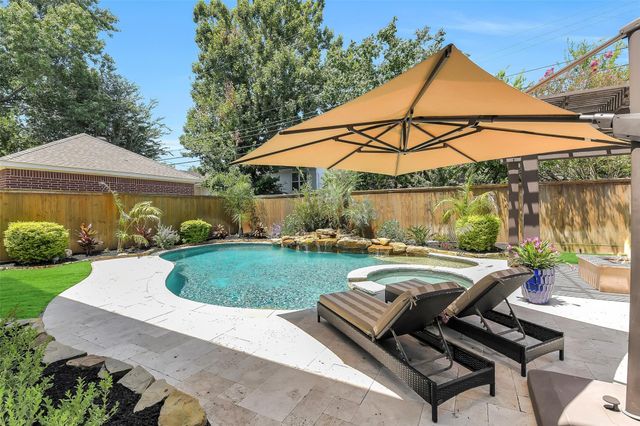 1113 Howard Lane, Bellaire, TX 77401