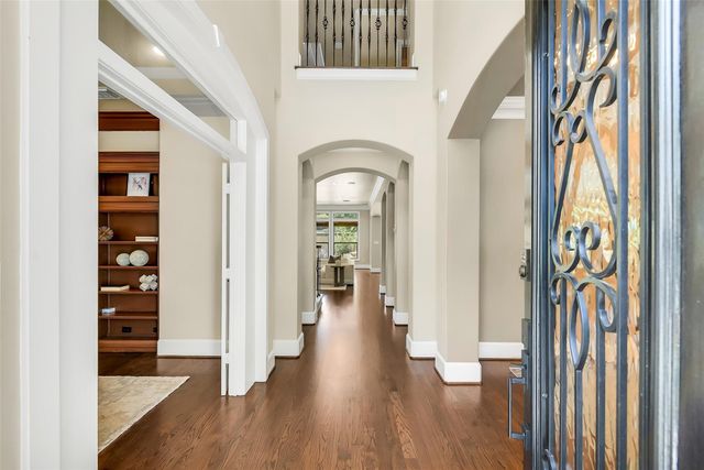 1113 Howard Lane, Bellaire, TX 77401