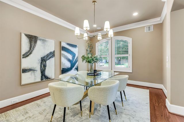 1113 Howard Lane, Bellaire, TX 77401