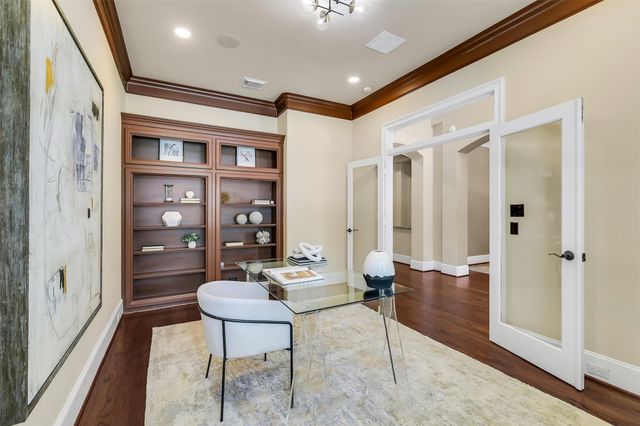 1113 Howard Lane, Bellaire, TX 77401