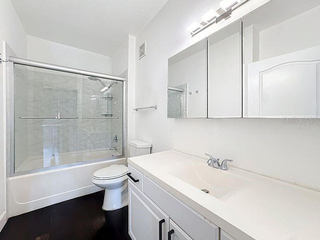 8843 VILLA VIEW CIRCLE 207, Orlando, FL 32821