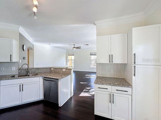 8843 VILLA VIEW CIRCLE 207, Orlando, FL 32821