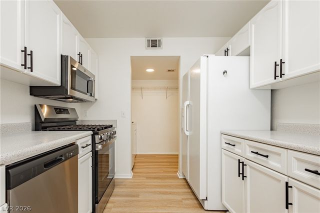 8436 Sewards Bluff Avenue, Las Vegas, NV 89129