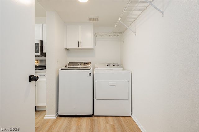 8436 Sewards Bluff Avenue, Las Vegas, NV 89129