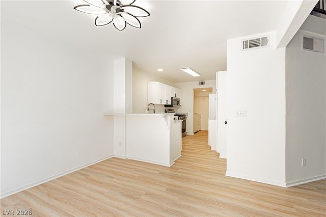 8436 Sewards Bluff Avenue, Las Vegas, NV 89129