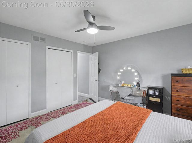 2419 Fox Hill Drive, Sterling Heights, MI 48310
