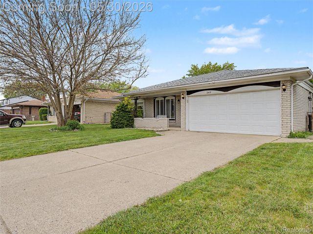 2419 Fox Hill Drive, Sterling Heights, MI 48310