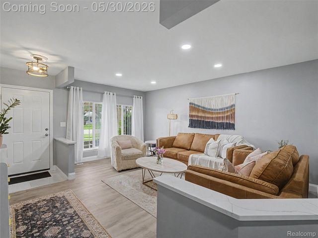 2419 Fox Hill Drive, Sterling Heights, MI 48310