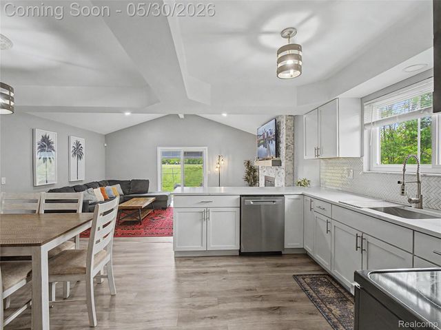 2419 Fox Hill Drive, Sterling Heights, MI 48310