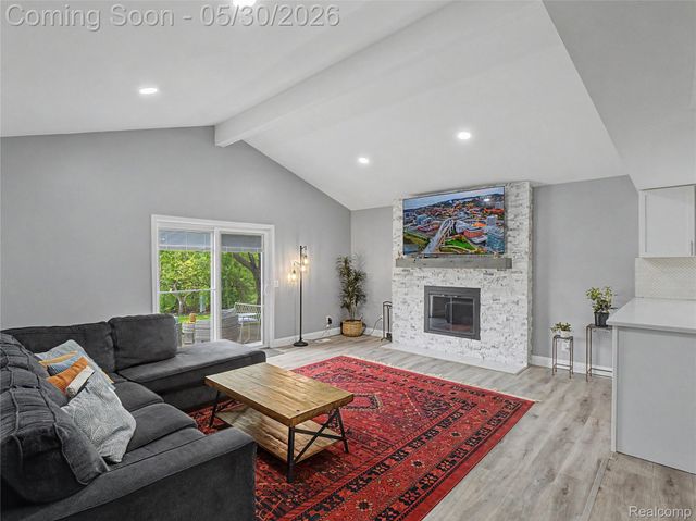 2419 Fox Hill Drive, Sterling Heights, MI 48310