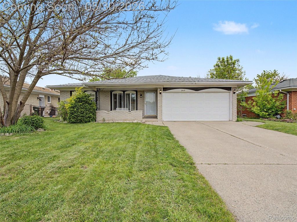 2419 Fox Hill Drive, Sterling Heights, MI 48310
