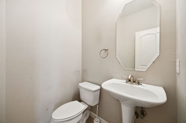 2564 Chambers Drive, Lewisville, TX 75067