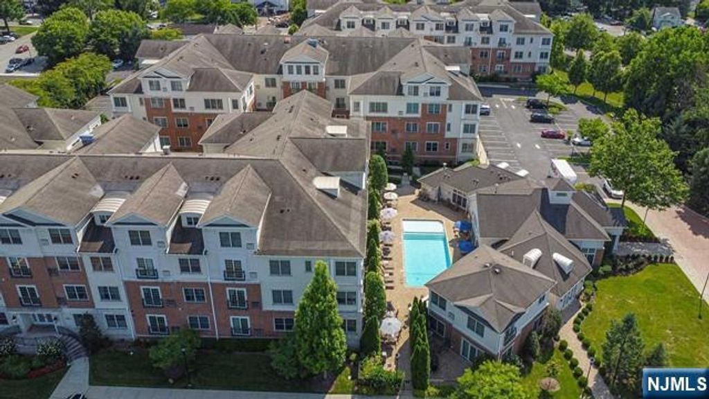3307 The Plaza 3307, Tenafly, NJ 07670