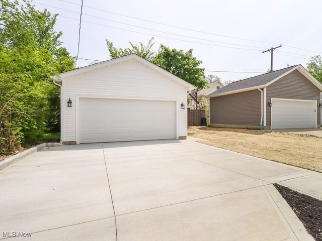 3516 Hildana Road, Shaker Heights, OH 44120