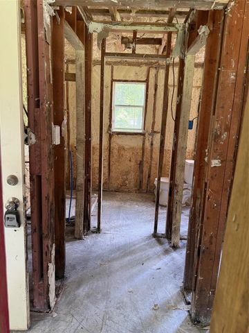 1231 Martinez Street, Coldspring, TX 77331