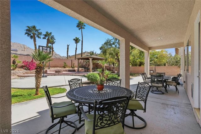 728 Lava Falls Drive, Las Vegas, NV 89110